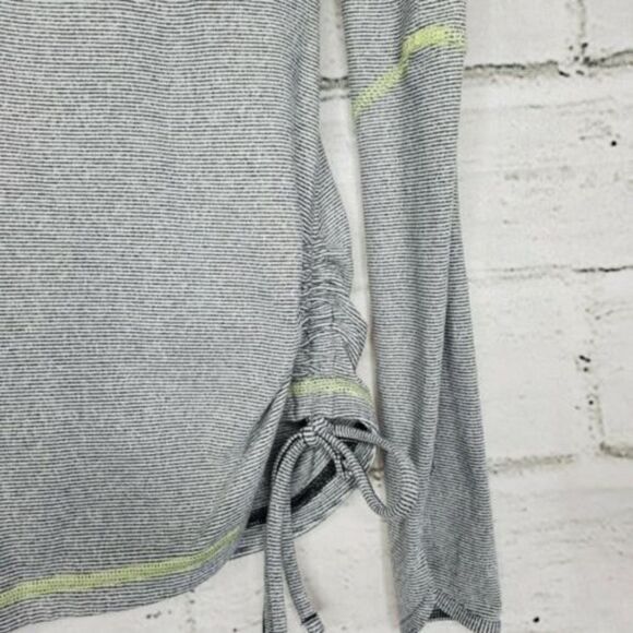 Lucy Tech Striped Ruched Top Womens Large Gray Thumb Hole Pullover Crew Shirt - Picture 5 of 9